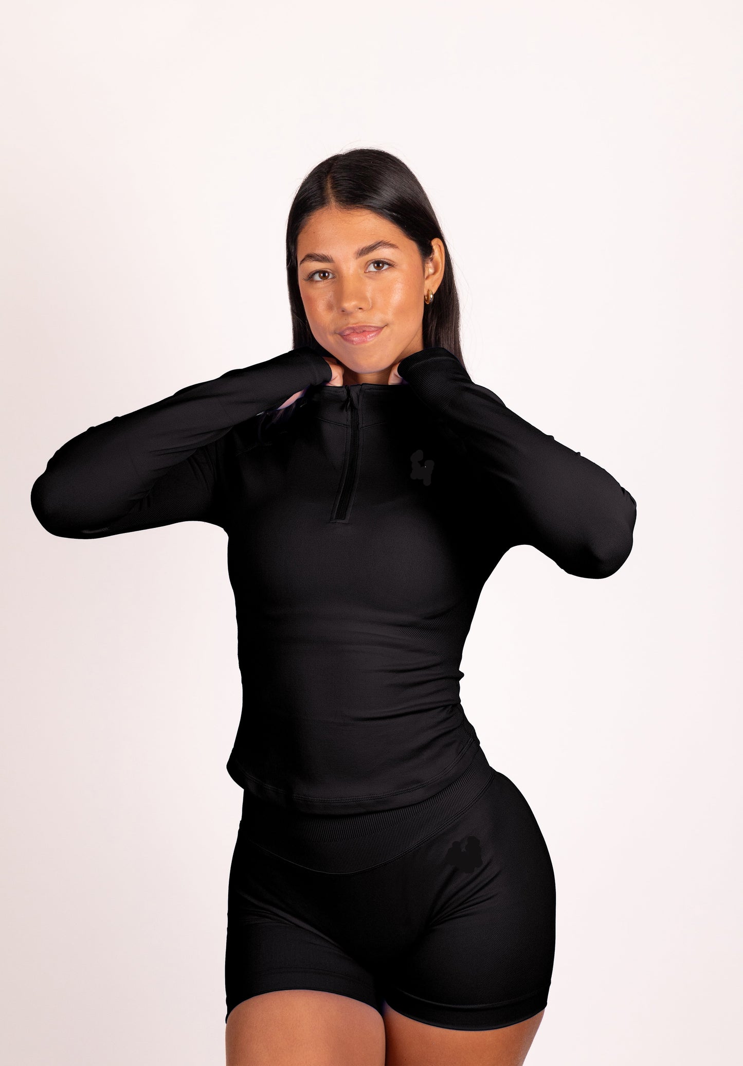 Aura | Shorts Scrunch de Alto Rendimiento Premium - Negro