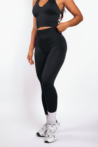 Essence | Malla sin costuras acanalada – Negro