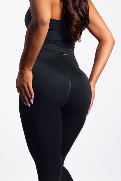 Essence | Malla sin costuras acanalada – Negro