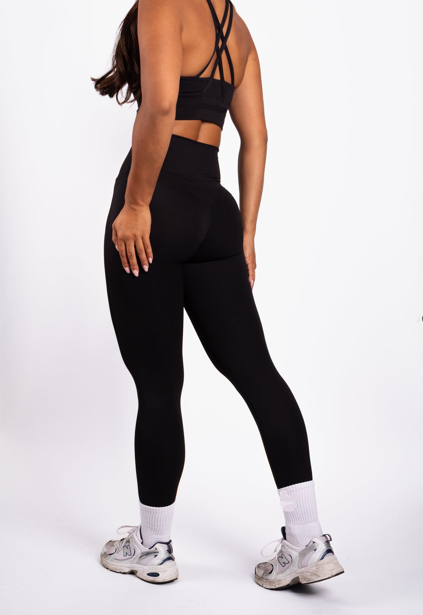 Velora | Legging de Alto Rendimiento – Negro